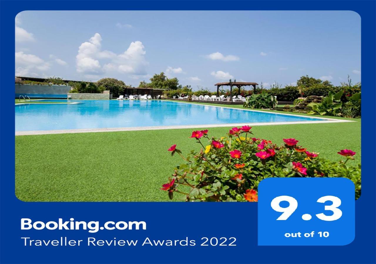 Ha-Aliya Sea View Apartment Nahariya Bagian luar foto